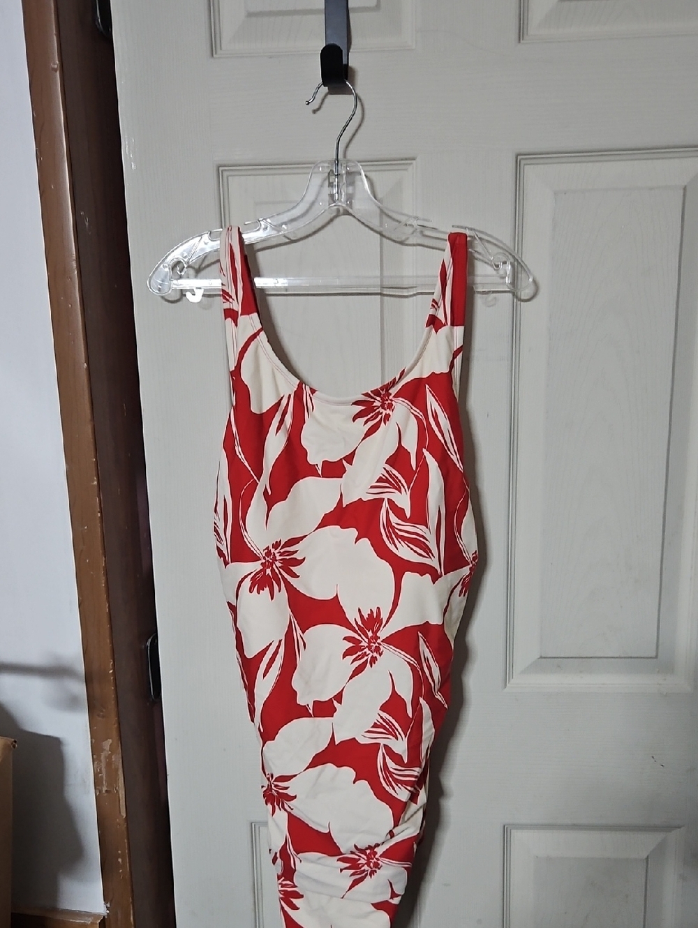 SHADE & SHORE TROPICAL ONE PIECE SWIMSUIT: RED/CREAM: NEW WITH TAGS: SIZE 22